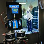 Електронна двукомпонентна бояджийска машина за антикорозионни покрития Pro Mix 2ke